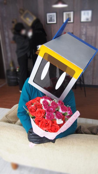 Illustration for article titled Japan's Geeky New Trend: Strange-Looking Heads